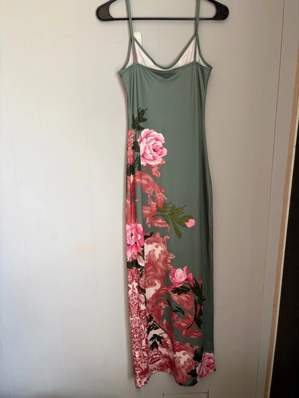 Commense Sage Green Maxi Dress with Pink Floral Detail - Picture 6 of 7
